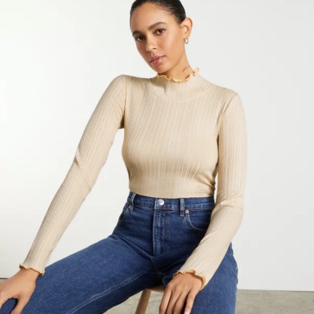 NEW The Pleated Turtleneck, Medium